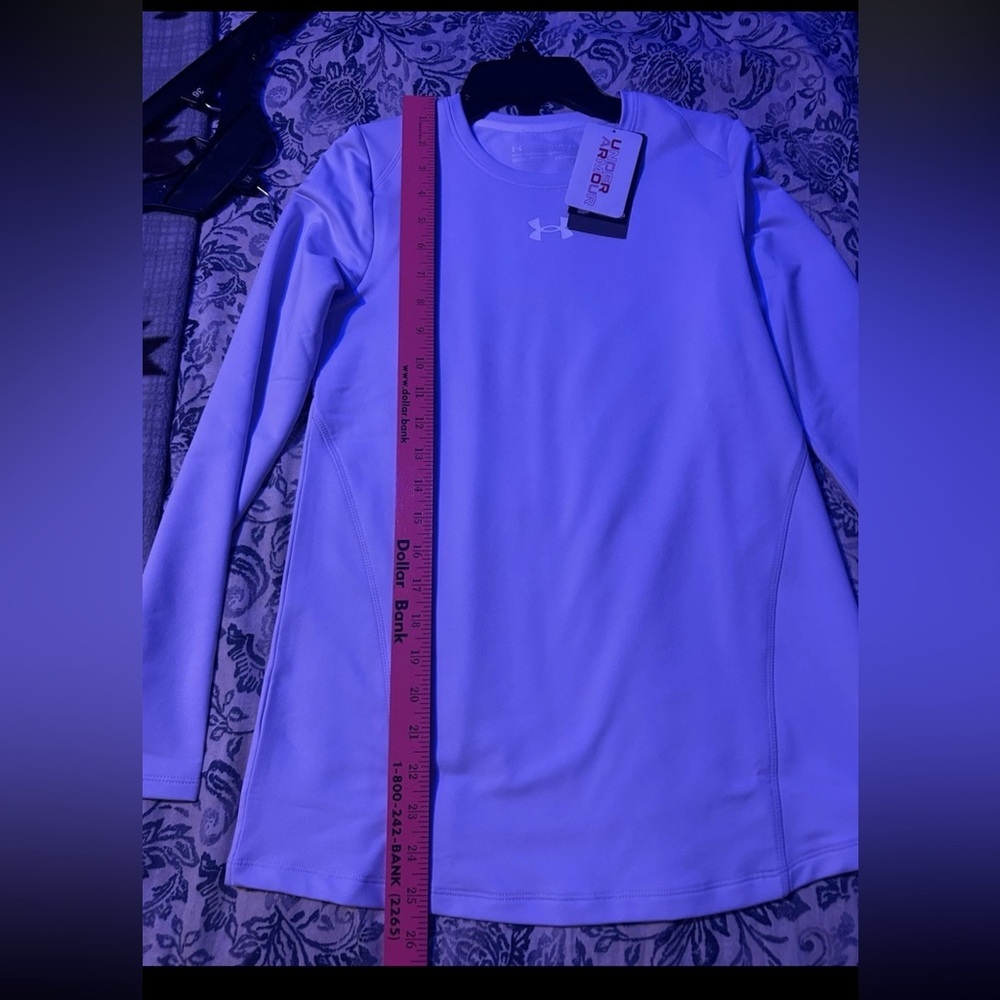 Under Armour GIRLS Cold Gear Long Sleeve Crew Neck Fitted Shirt J-G Violet NWT - Picture 10 of 10